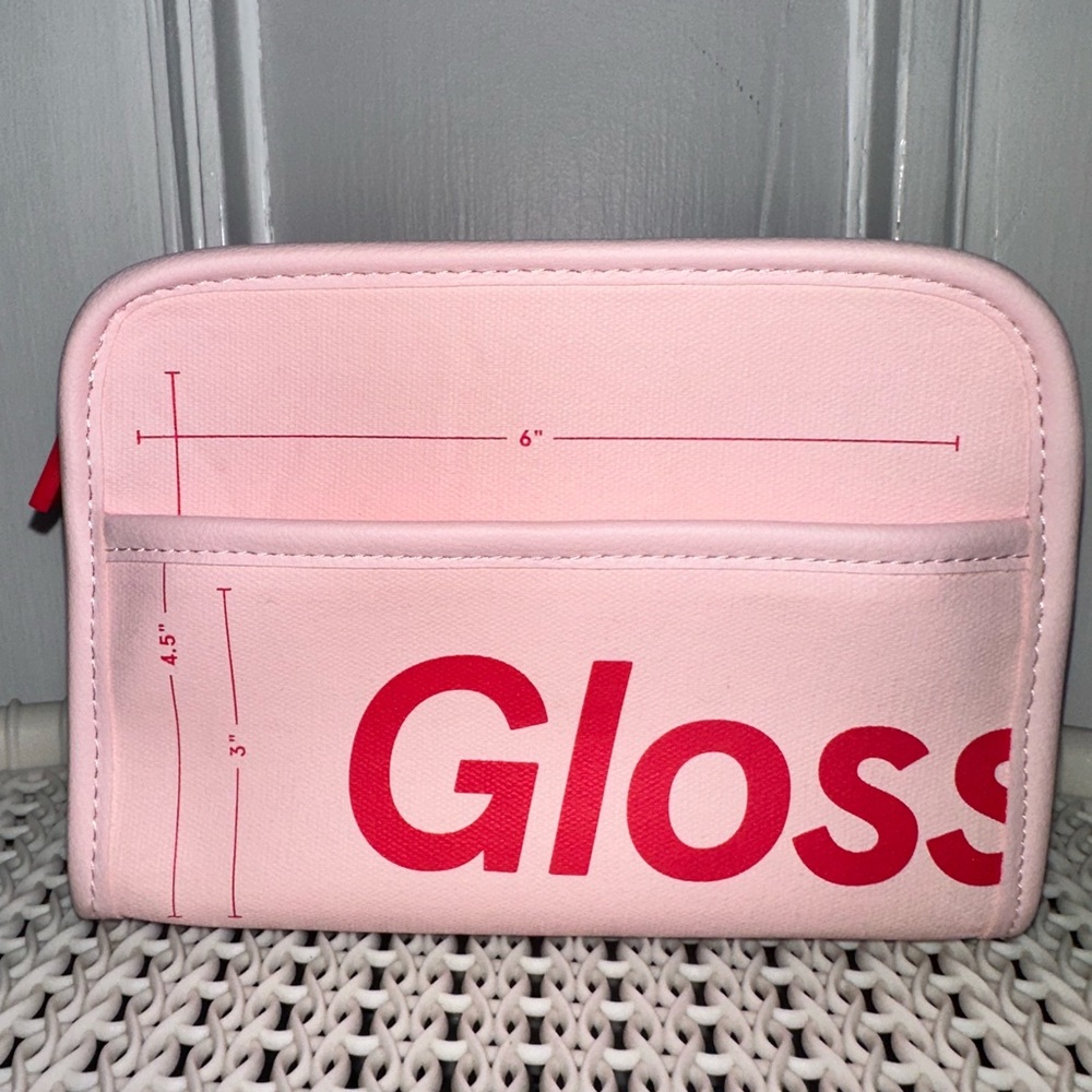 GLOSSIER mini beauty bag